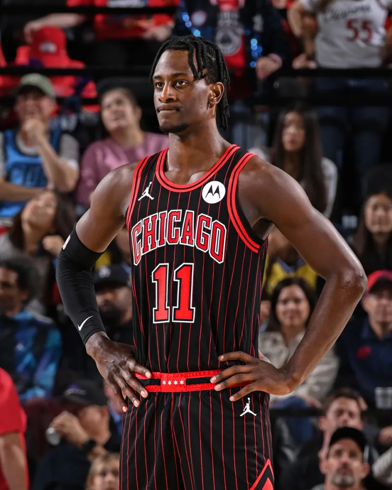 2026世界杯-伦纳德-米勒近三场对阵勇士湖人快船场均18.7+9.3+1.3抢断